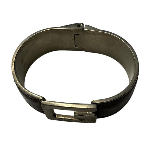 674. Gucci Leather Bangle Bracelet - Picture 4 of 7